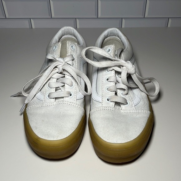 Vans Shoes - VANS White Old Skool W size 7 M size 5.5